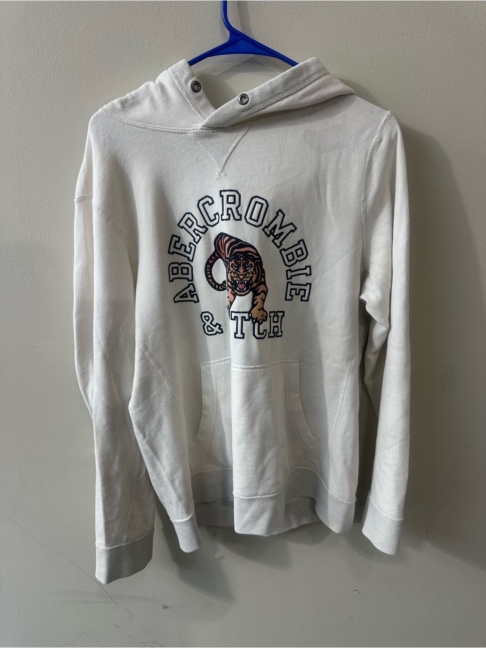 Abercrombie & Fitch White Crewneck Hoodie with Tiger Graphic